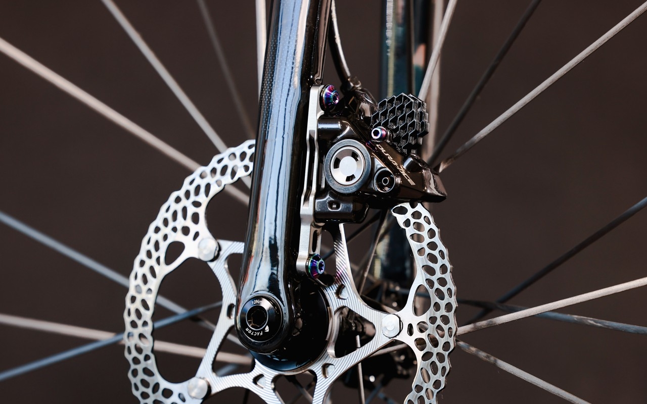 FEsportsNZ | Titanium Disc Pads Retaining Bolts for Shimano Road - GRY